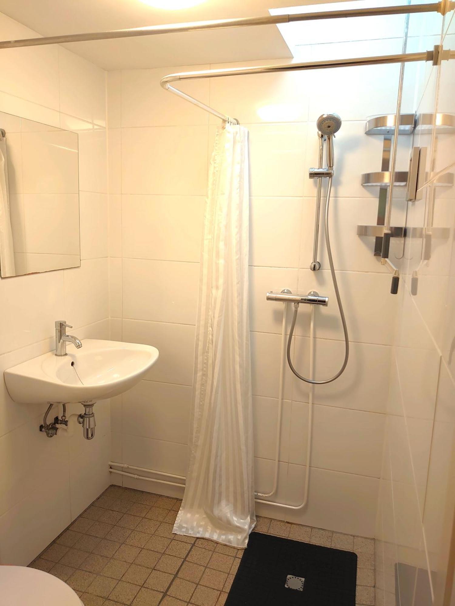 Zonnige Vrijstaande Bungalow In Prachtige Omgeving! Rekem エクステリア 写真