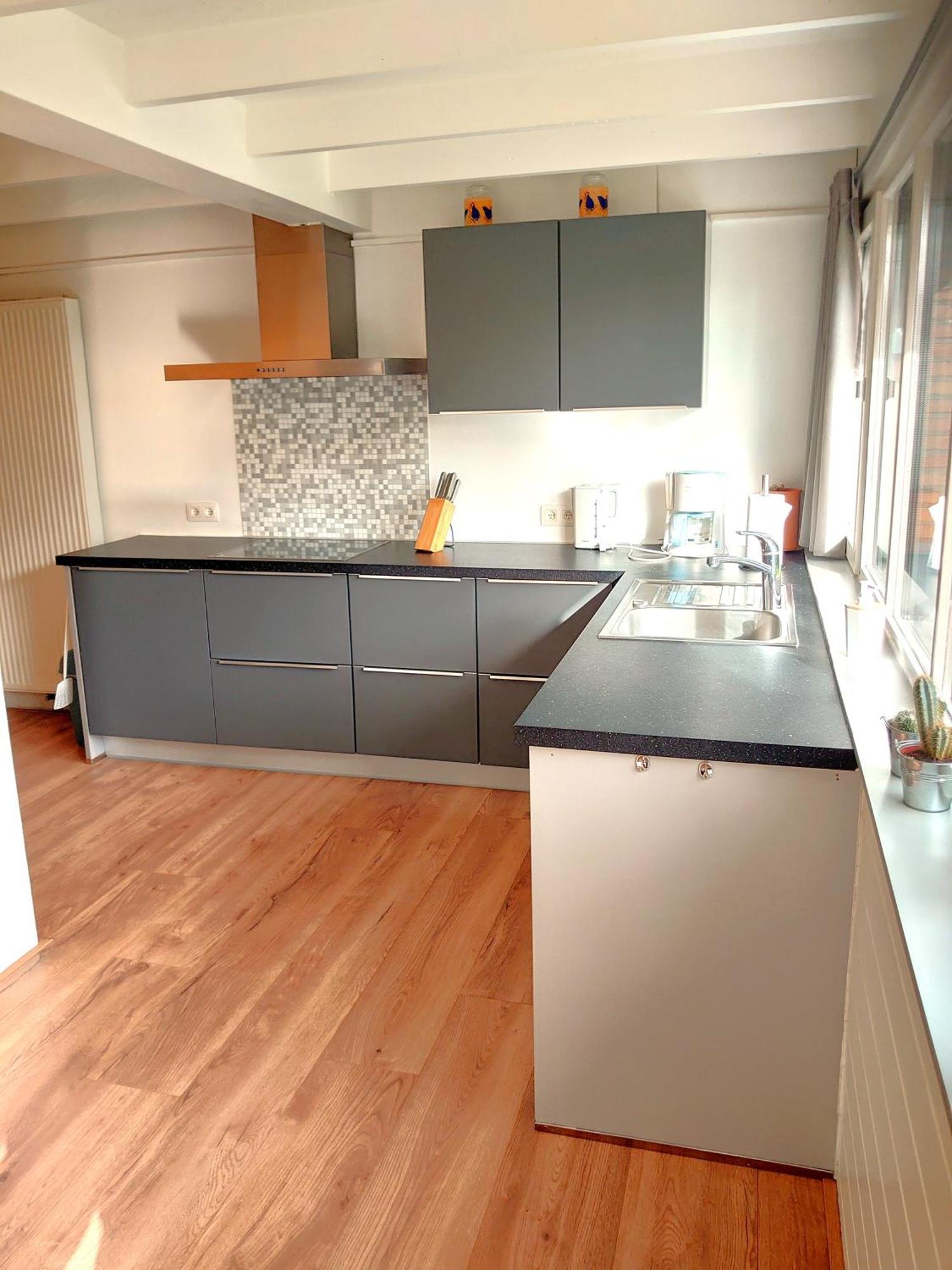 Zonnige Vrijstaande Bungalow In Prachtige Omgeving! Rekem エクステリア 写真